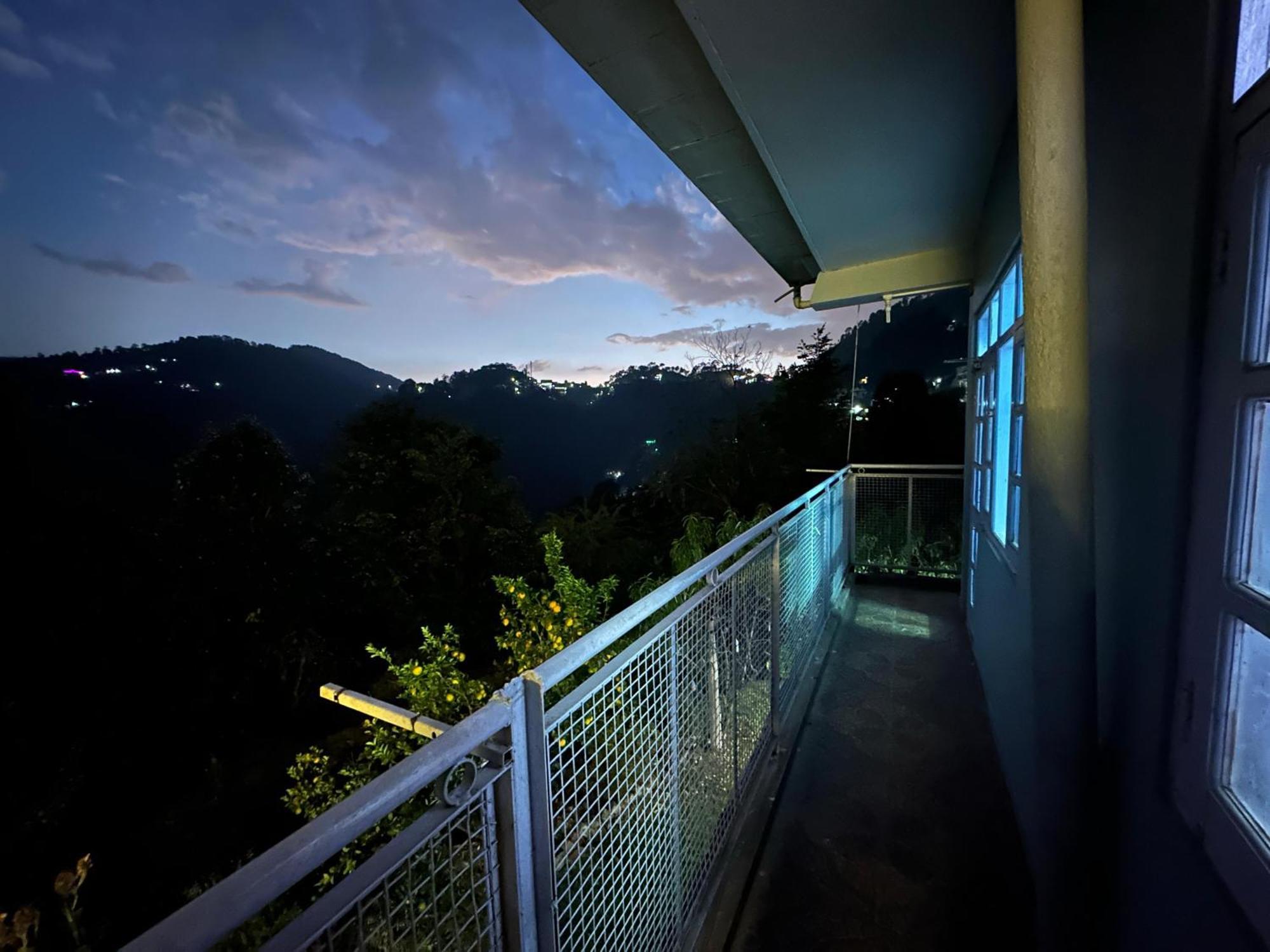 The City Escape Farmstay Shimla Ngoại thất bức ảnh