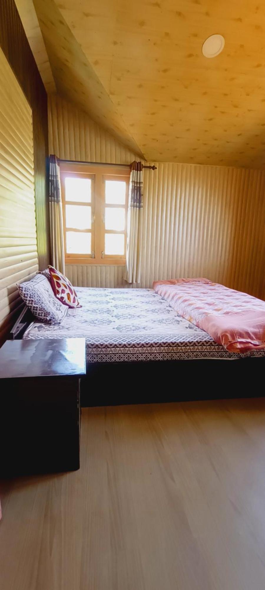 The City Escape Farmstay Shimla Phòng bức ảnh